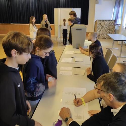 Stadtsaal Wahlregistrierung 2